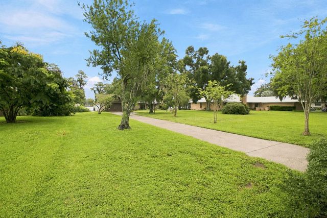 15301 LAKE MAURINE DRIVE, Odessa, FL 33556
