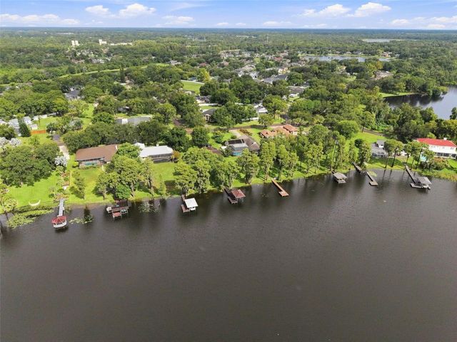 15301 LAKE MAURINE DRIVE, Odessa, FL 33556