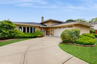 9625 S Kenton Avenue, Oak Lawn, IL 60453