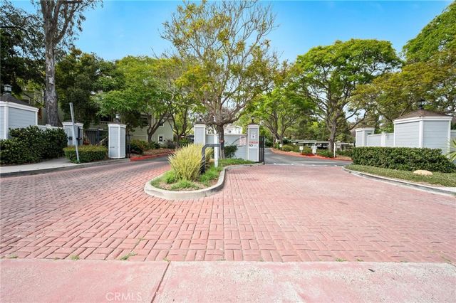 7626 Hollister Avenue 331, Goleta, CA 93117