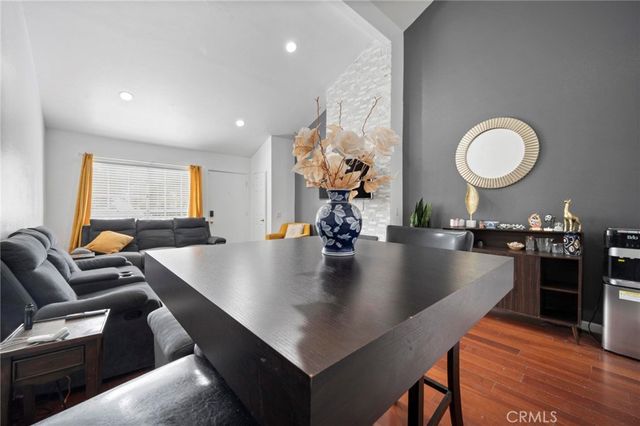 7626 Hollister Avenue 331, Goleta, CA 93117