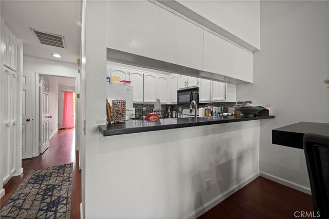 7626 Hollister Avenue 331, Goleta, CA 93117