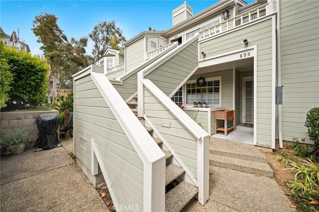 7626 Hollister Avenue 331, Goleta, CA 93117