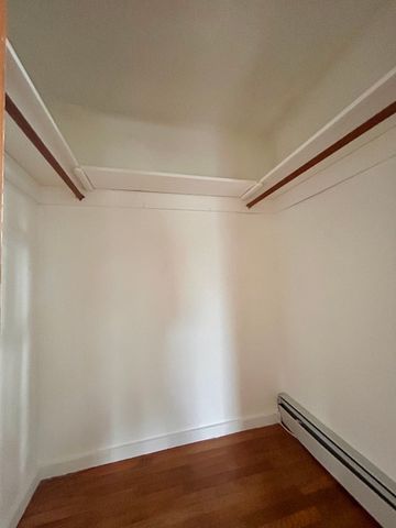 53 Oakland St B, Medford, MA 02155