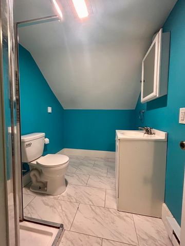 53 Oakland St B, Medford, MA 02155