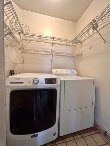 53 Oakland St B, Medford, MA 02155
