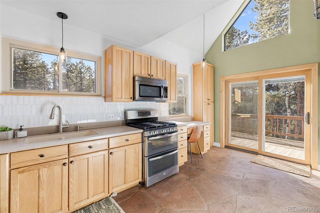 11155 Kennedy Avenue, Conifer, CO 80433