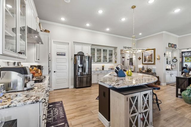 8412 Cocobolo Drive, Denton, TX 76207