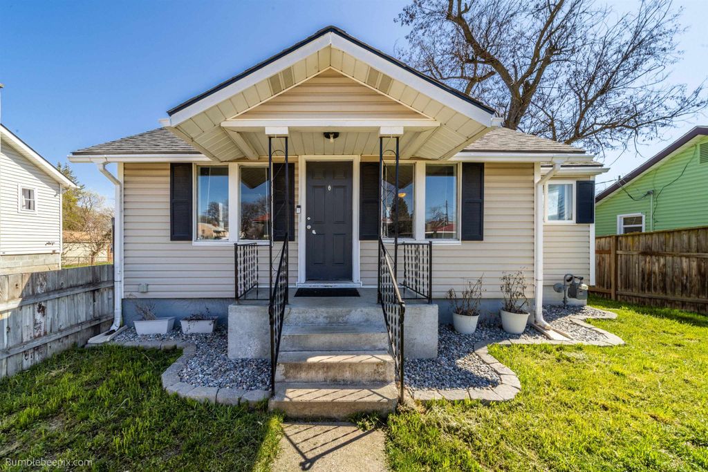 4718 N MAGNOLIA St, Spokane, WA 99207