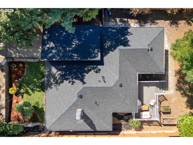 10723 Ne FREMONT St, Portland, OR 97220