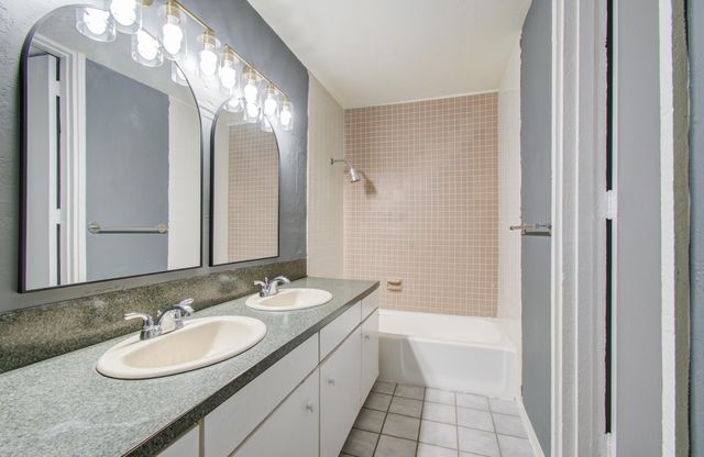 417 Brook Hollow Drive, Conroe, TX 77385