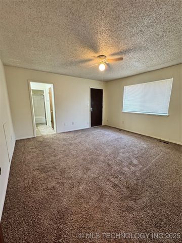 4319 S Maplewood Avenue, Tulsa, OK 74135