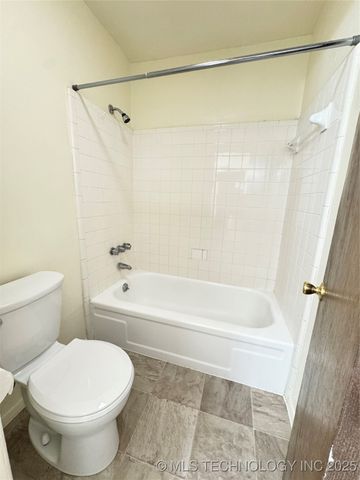 4319 S Maplewood Avenue, Tulsa, OK 74135