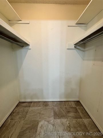 4319 S Maplewood Avenue, Tulsa, OK 74135