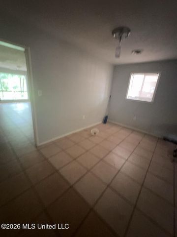 1607 Meadow Forest Drive, Jackson, MS 39212