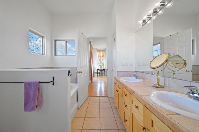 4137 Soaring Eagle, Santa Fe, NM 87507