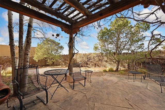 4137 Soaring Eagle, Santa Fe, NM 87507