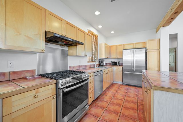 4137 Soaring Eagle, Santa Fe, NM 87507