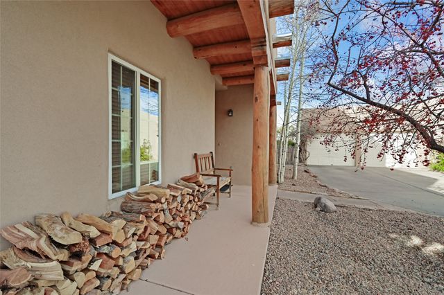 4137 Soaring Eagle, Santa Fe, NM 87507