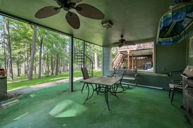 162 Villa Way, Coldspring, TX 77331