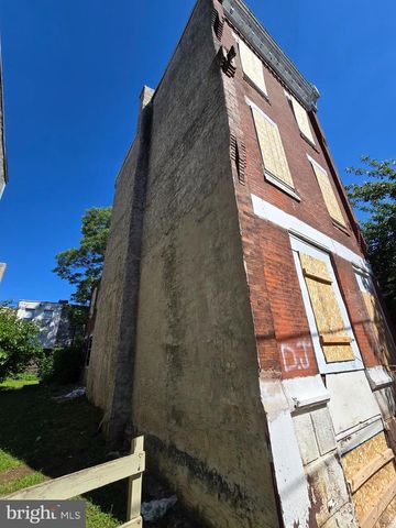 2431 N 19TH ST, Philadelphia, PA 19132
