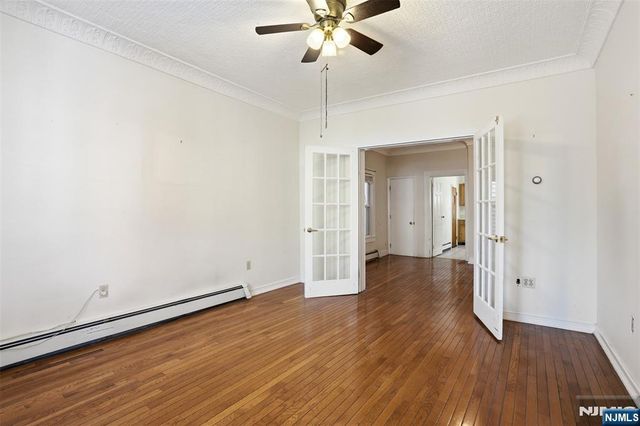 209 Hamilton Street, Harrison, NJ 07029