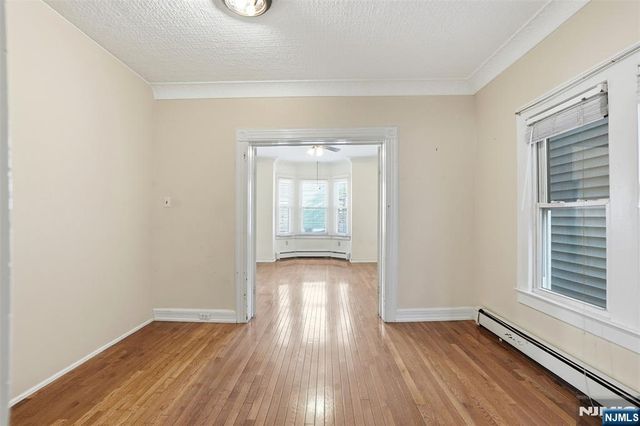 209 Hamilton Street, Harrison, NJ 07029