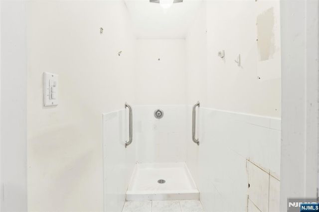 209 Hamilton Street, Harrison, NJ 07029