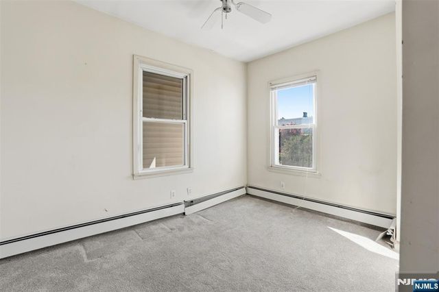 209 Hamilton Street, Harrison, NJ 07029