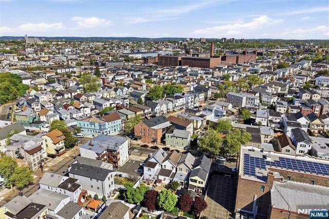209 Hamilton Street, Harrison, NJ 07029