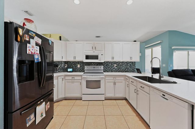 5785 NW Dublin Drive, Port St. Lucie, FL 34986