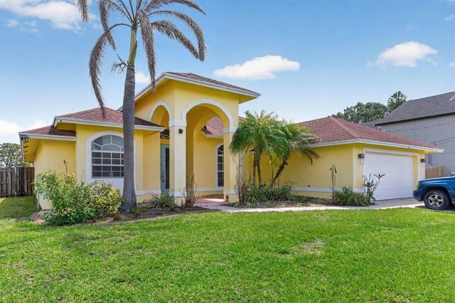 5785 NW Dublin Drive, Port St. Lucie, FL 34986
