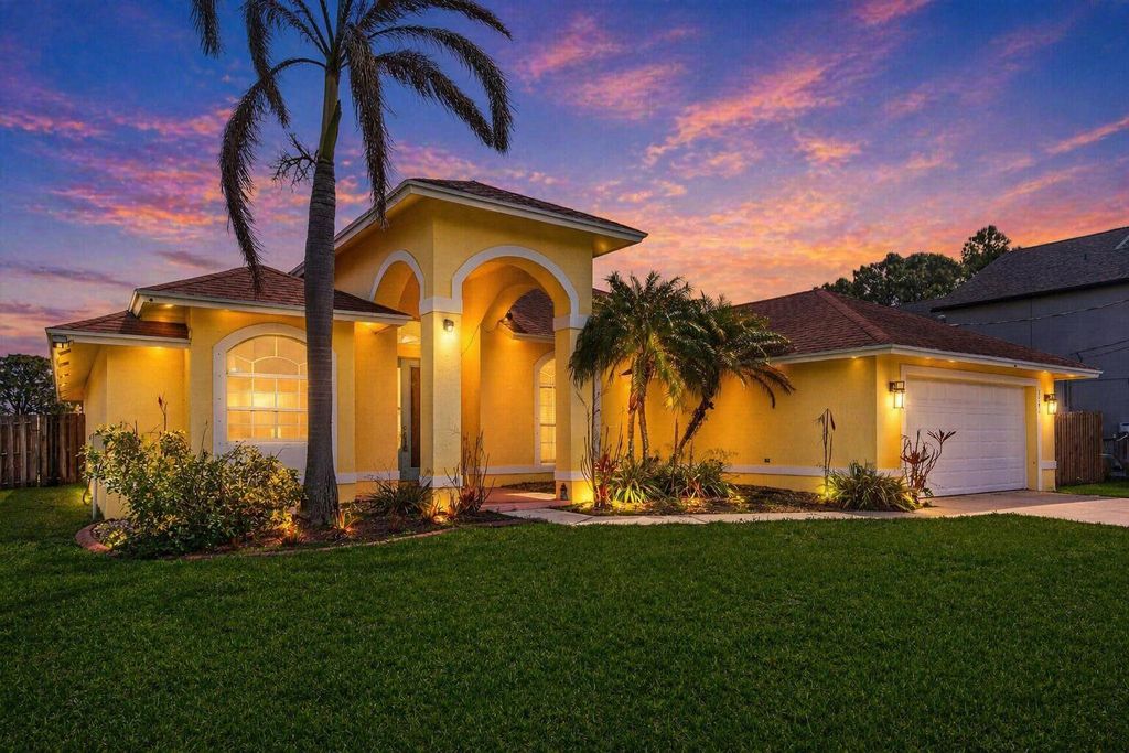 5785 NW Dublin Drive, Port St. Lucie, FL 34986