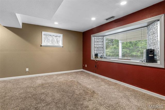 2714 Ganymedes, De Soto, MO 63020