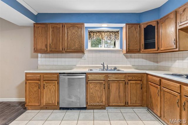 2714 Ganymedes, De Soto, MO 63020
