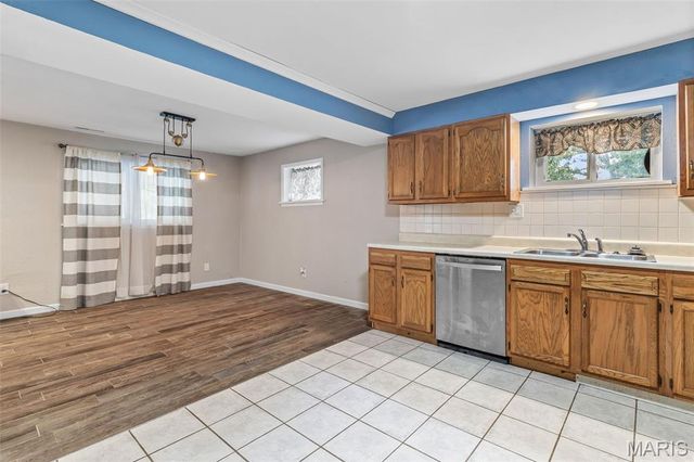 2714 Ganymedes, De Soto, MO 63020