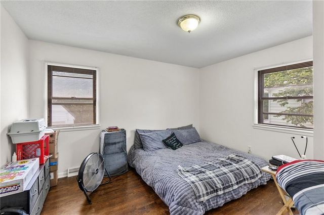 406 S Vassar Avenue, Sugar Creek, MO 64054