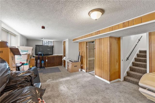 406 S Vassar Avenue, Sugar Creek, MO 64054