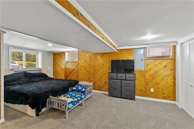 406 S Vassar Avenue, Sugar Creek, MO 64054