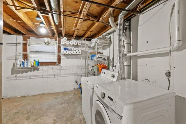 406 S Vassar Avenue, Sugar Creek, MO 64054