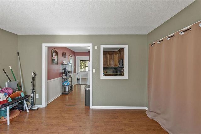 406 S Vassar Avenue, Sugar Creek, MO 64054
