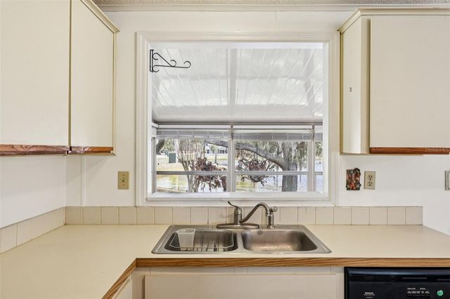 1024 HILLTOP ROAD, Tavares, FL 32778