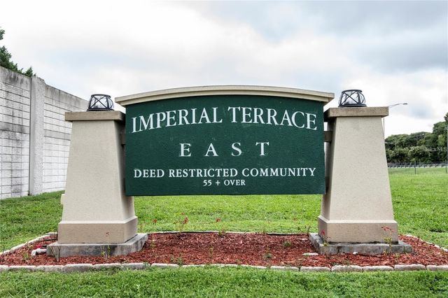 1024 HILLTOP ROAD, Tavares, FL 32778