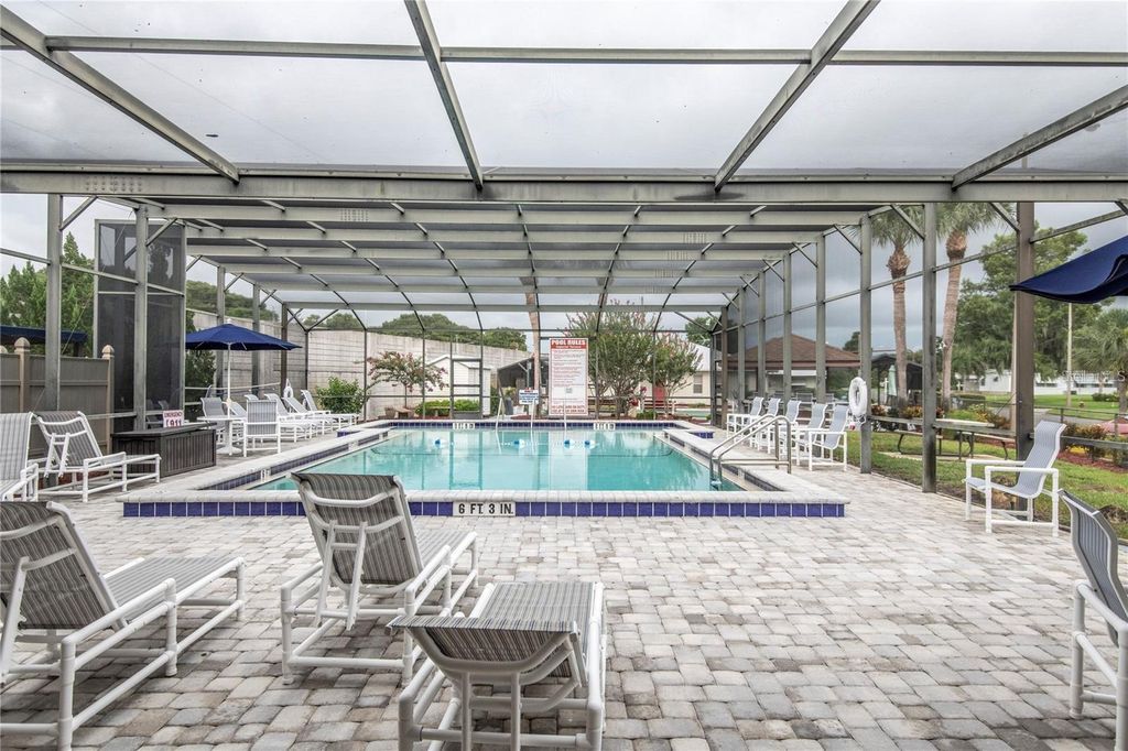 Image 40 of property listing at 1024 HILLTOP ROAD, Tavares, FL 32778