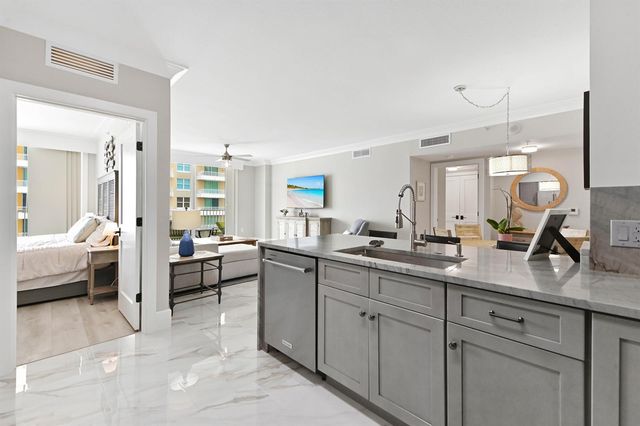 625 Casa Loma Boulevard 909, Boynton Beach, FL 33435