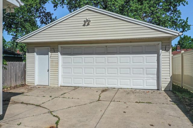 1525 GROSS AVENUE, Green Bay, WI 54304