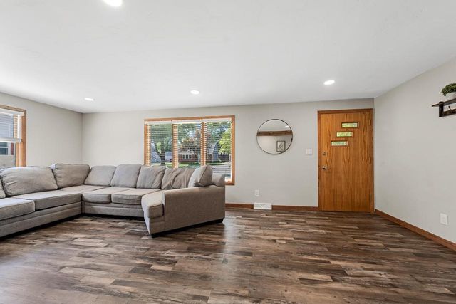 1525 GROSS AVENUE, Green Bay, WI 54304