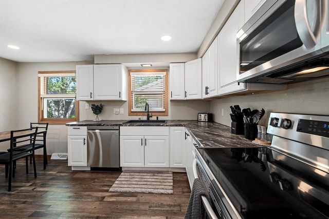 1525 GROSS AVENUE, Green Bay, WI 54304