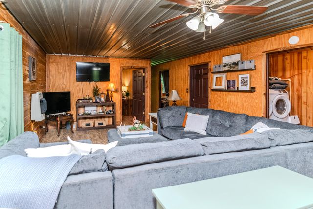 0000 Glen Lawson Road, Ezel, KY 41425