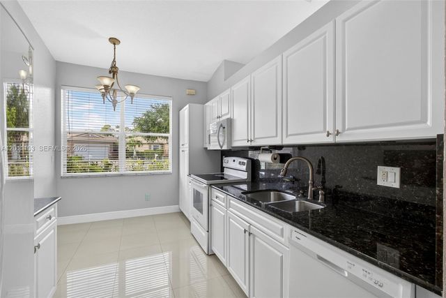 2151 Umbrella Cay, West Palm Beach, FL 33411